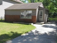 Building Photo - 21142 Ontaga St