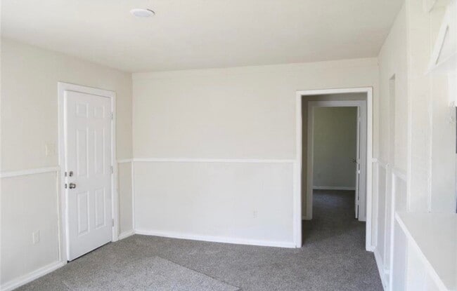 Building Photo - 2514 Lynnfield St