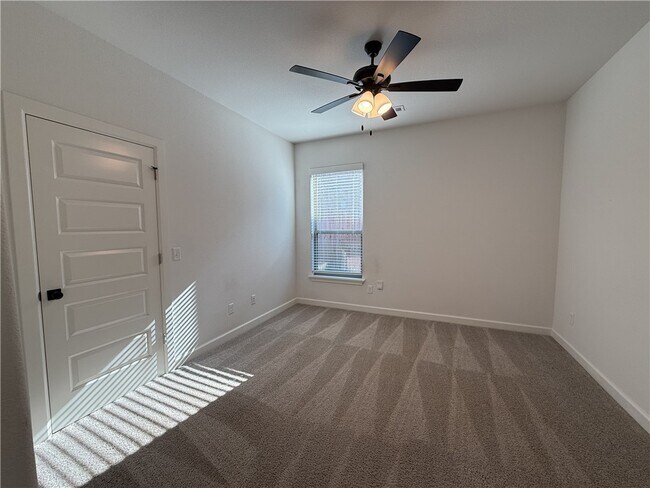 Building Photo - 1308 Cittadella Ave