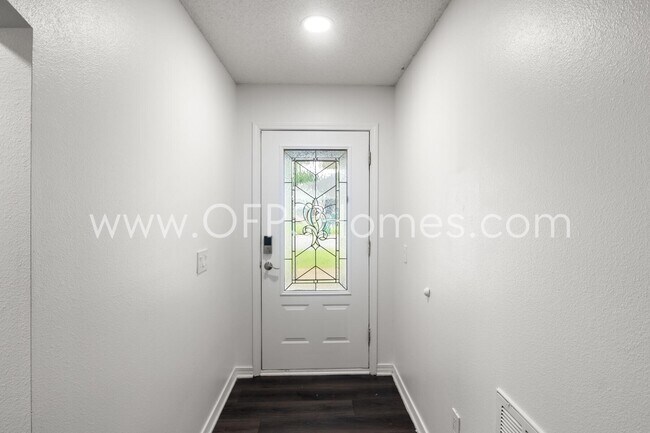 Building Photo - 1845 Brick Cir