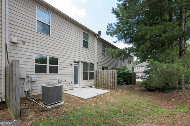 Building Photo - 1555 Creek Bend Ln NW
