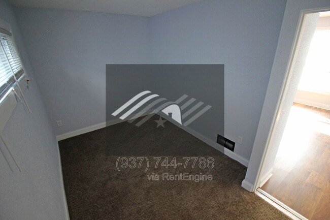 Building Photo - 78 Notre Dame Ave