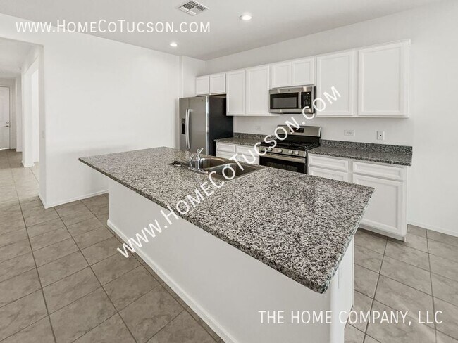 Building Photo - 35030 S Stargazer Ave