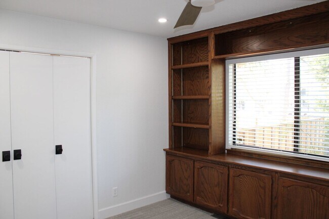 Building Photo - 7610 Woodborough Dr