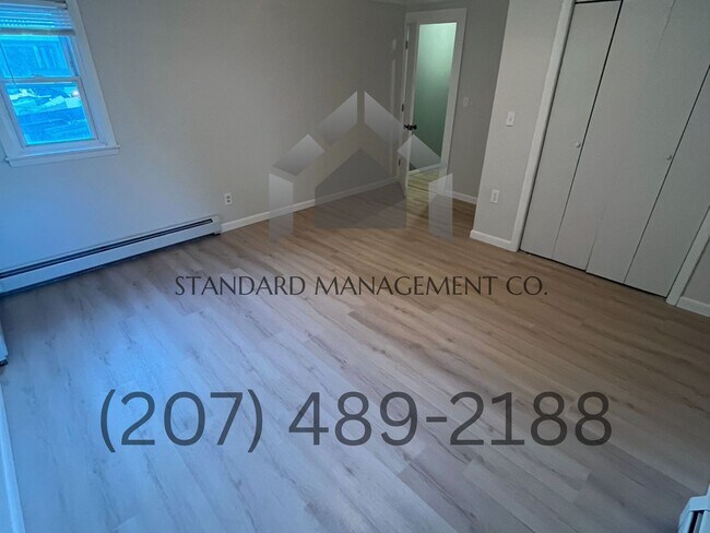 Building Photo - 7 Tardiff St