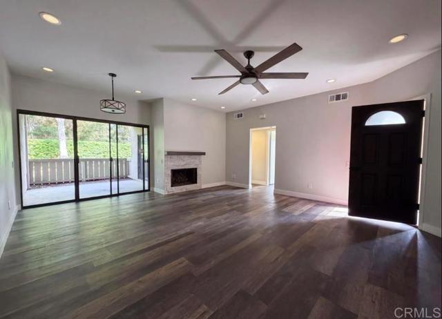Building Photo - 3625 Avocado Village Ct