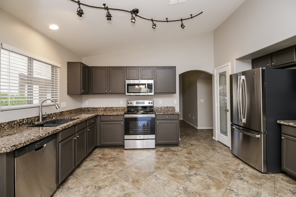 Building Photo - 31318 N Shale Dr