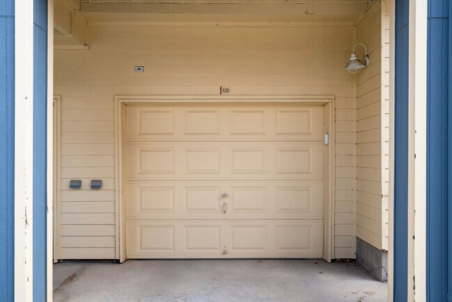 Building Photo - 11310 Colony Cir