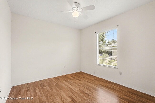 Building Photo - 880 Vocelle Ave