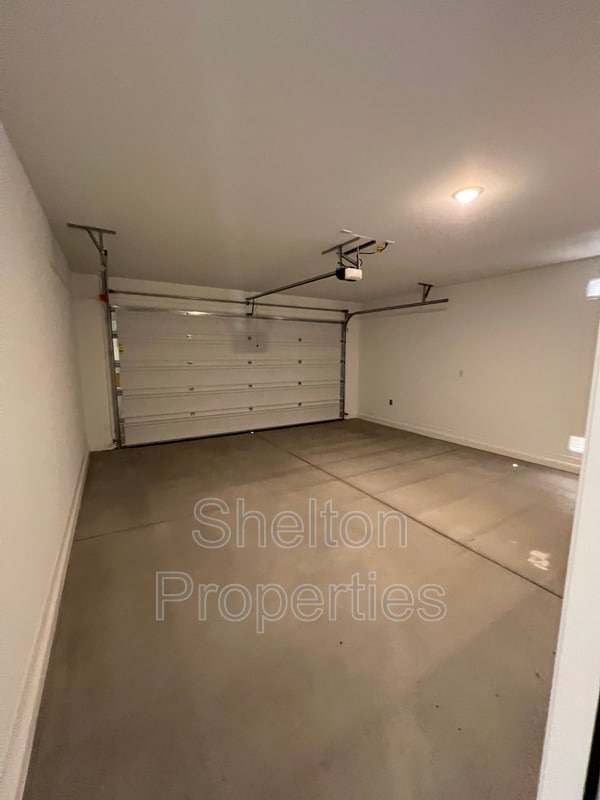 Building Photo - 7721 W Saddlehorn Rd