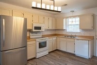 Building Photo - 5025 Bess Moore Rd
