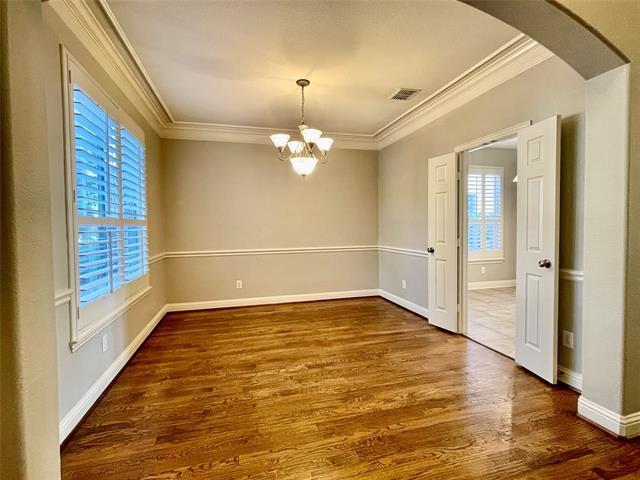 Building Photo - 3439 Mayflower Dr