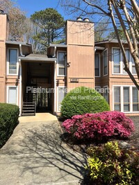 Building Photo - 1555 Terrell Mill Pl SE