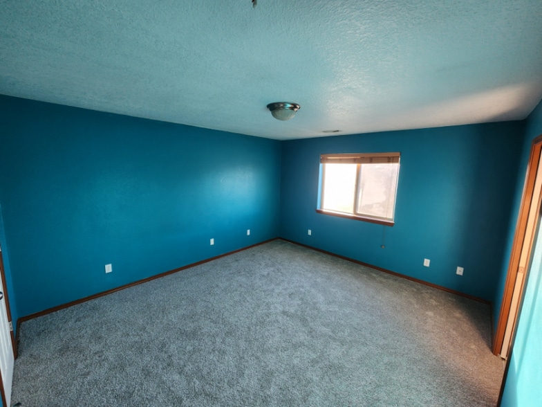 Building Photo - 1127 SE Rollins Ave