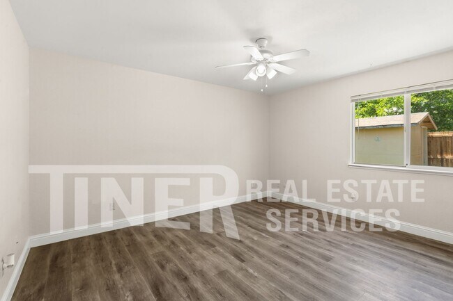 Building Photo - 3525 Cattle Dr