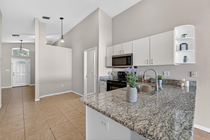 Building Photo - 508 Sonoma Dr