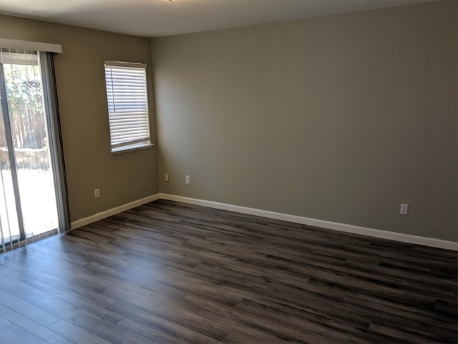 Building Photo - 5443 Andromeda Cir