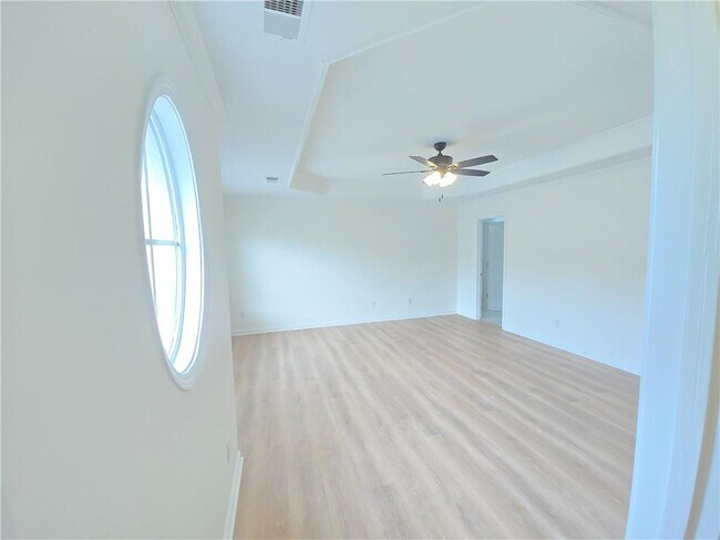 Building Photo - 12592 Waterside Dr