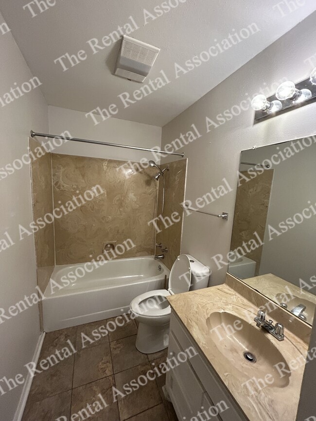 Building Photo - 103 Liner Dr