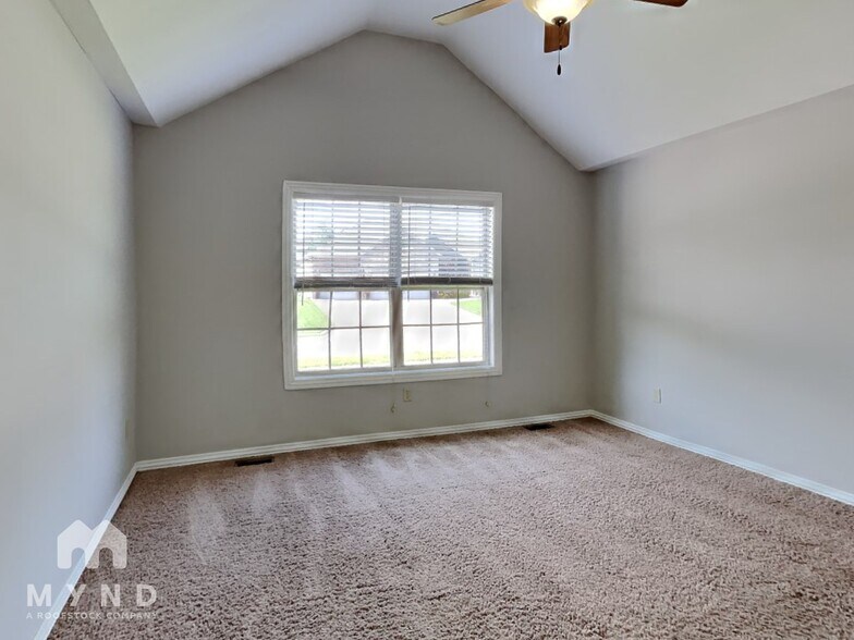 Building Photo - 5769 W Alexa Ln
