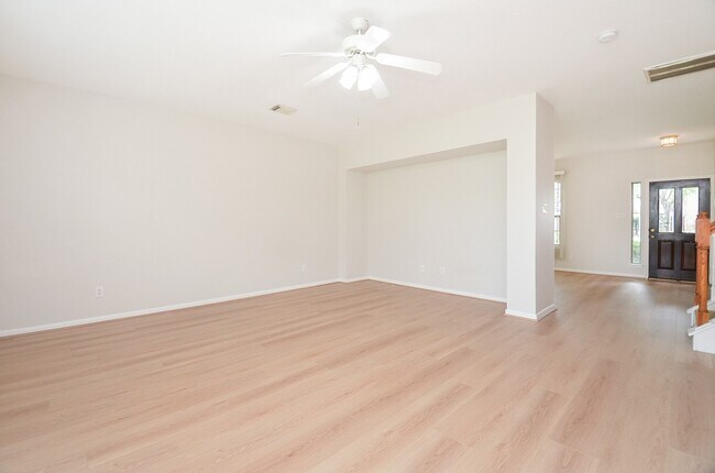 Building Photo - 21534 Tallow Grove Ln