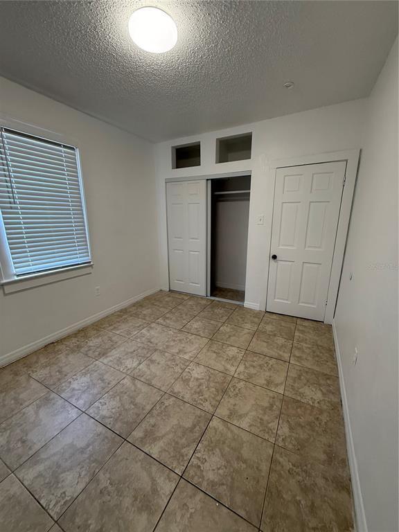 Building Photo - 8708 N Edison Ave