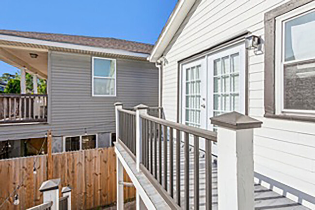 Rear Deck - 3444 Toledano St