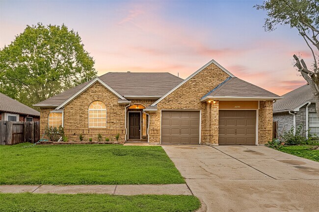 Building Photo - 13735 Sablegarden Ln