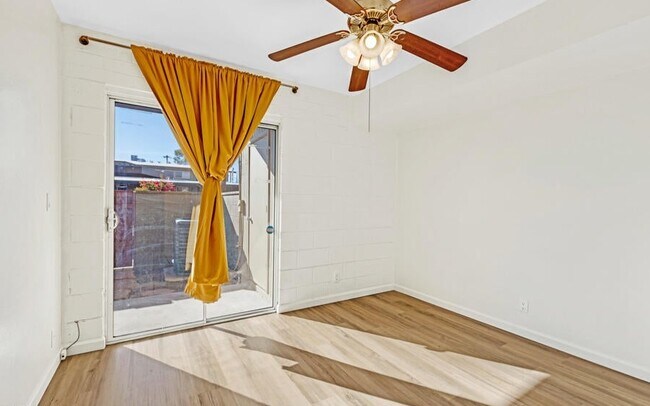 Building Photo - 2861 N Columbus Blvd