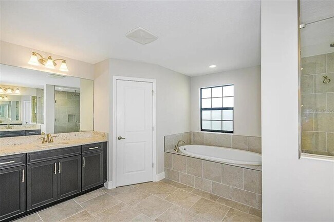 Building Photo - 12736 Bergstrom Bay Dr