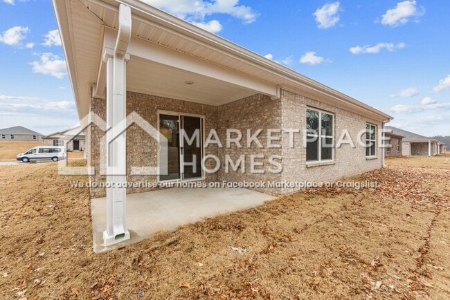 Building Photo - 5331 Greenwood Rd