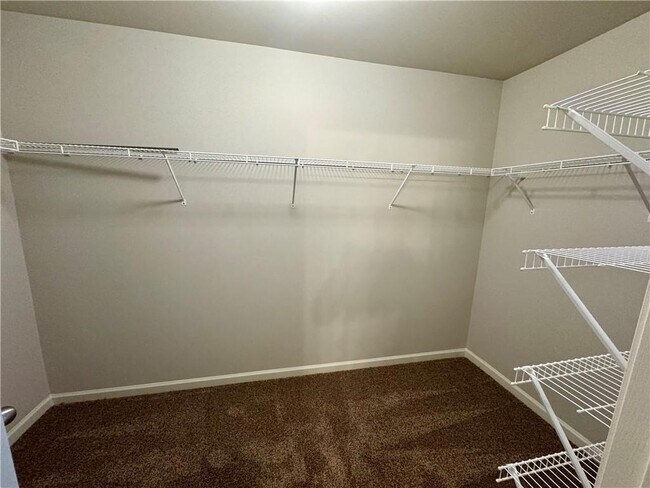 Building Photo - 7381 Parkland Bend