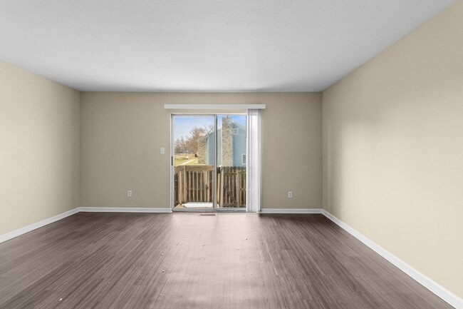 Building Photo - SPECIAL! $1,650 MONTHLY FOR A 6 MONTH LEASE!