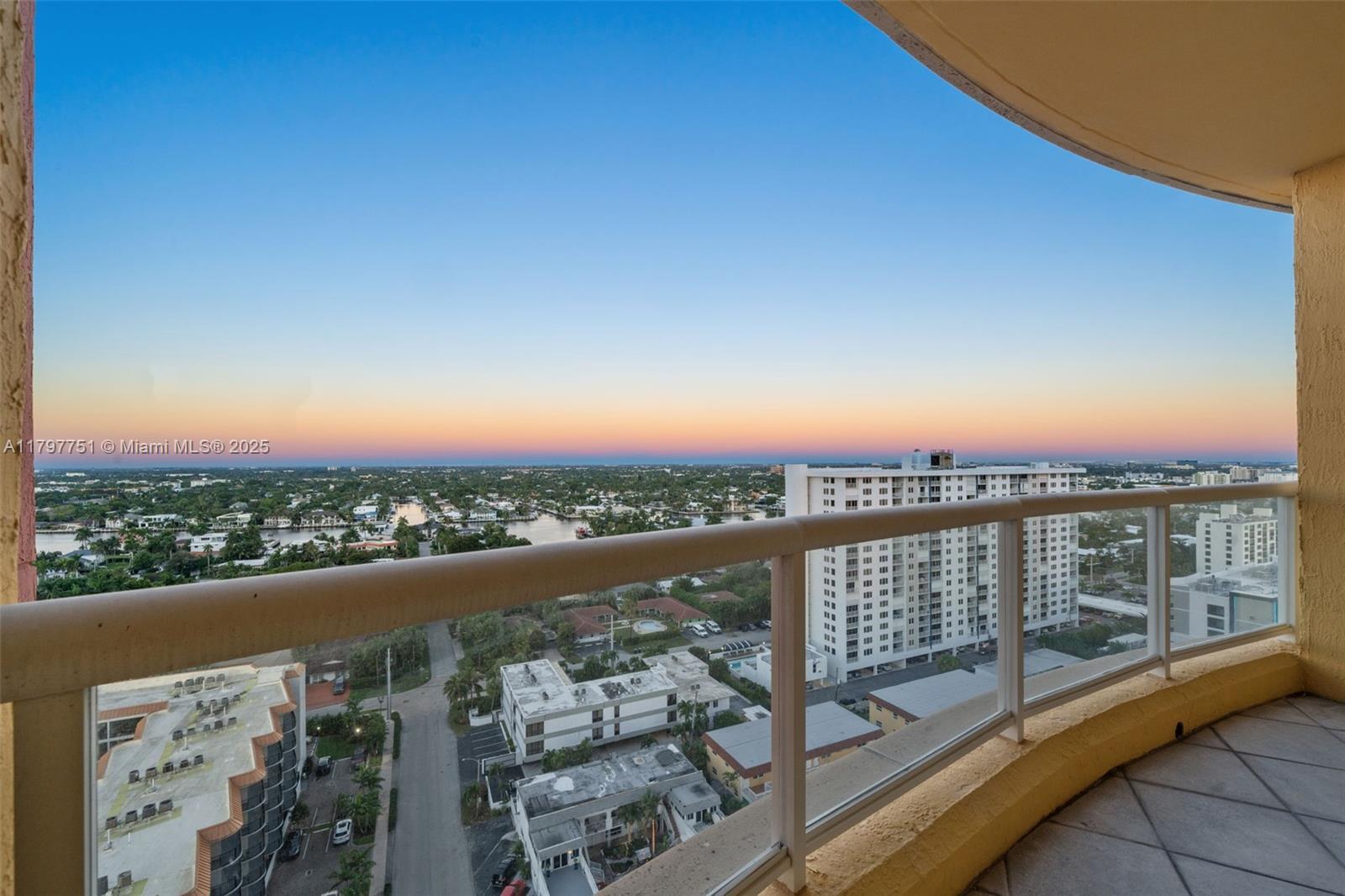 Building Photo - 2100 N Ocean Blvd