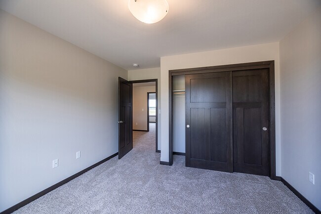 Building Photo - 3404 Green Pastures Ln