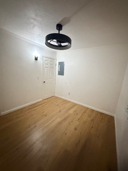 Building Photo - 1240 Kenneth St