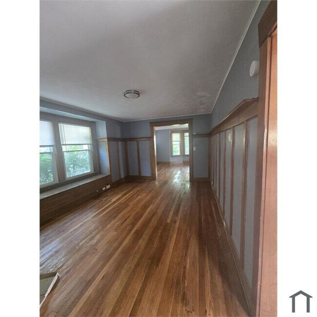 Building Photo - 13702 Rugby Rd