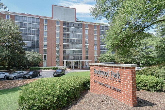 Building Photo - 130 26th St NW