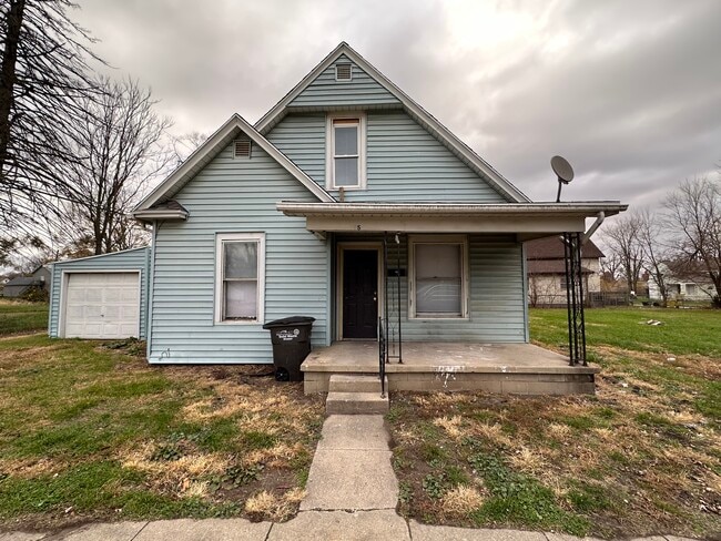 Primary Photo - 705 W Seminary St