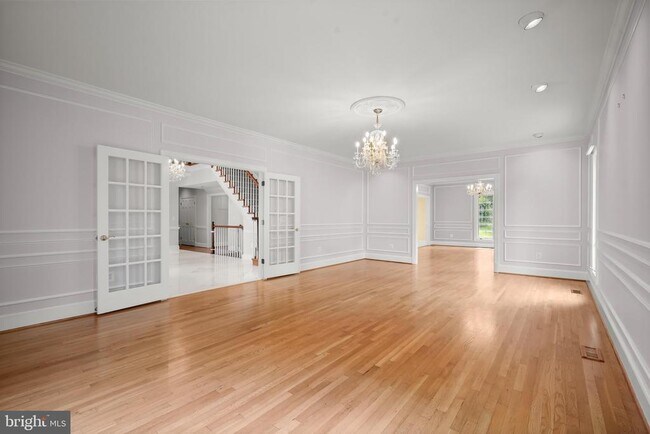 Building Photo - 9809 Hall Rd