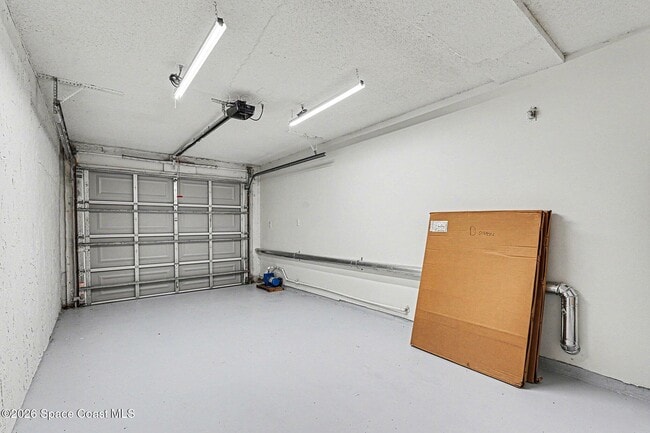 Building Photo - 1280 N Hwy A1A