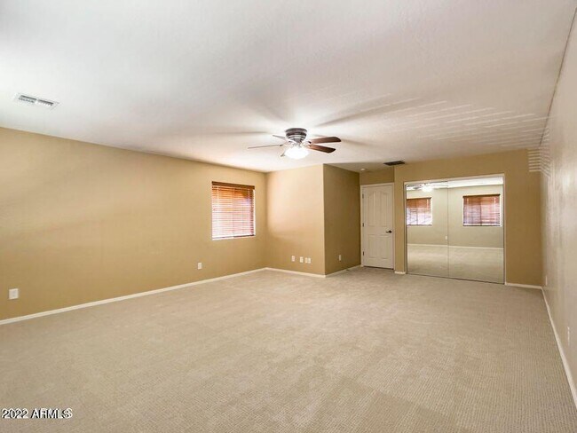 Building Photo - 2406 W Sienna Bouquet Pl