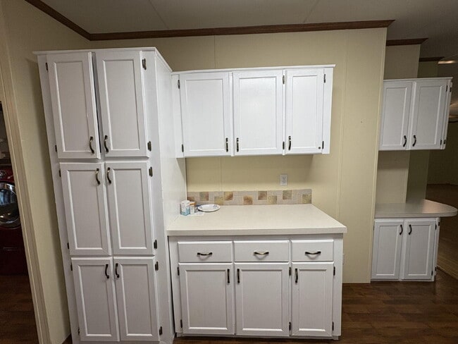 Building Photo - charming 3-bed, 2-bath home is located in the highly desired Strawberry Crest 55+ community