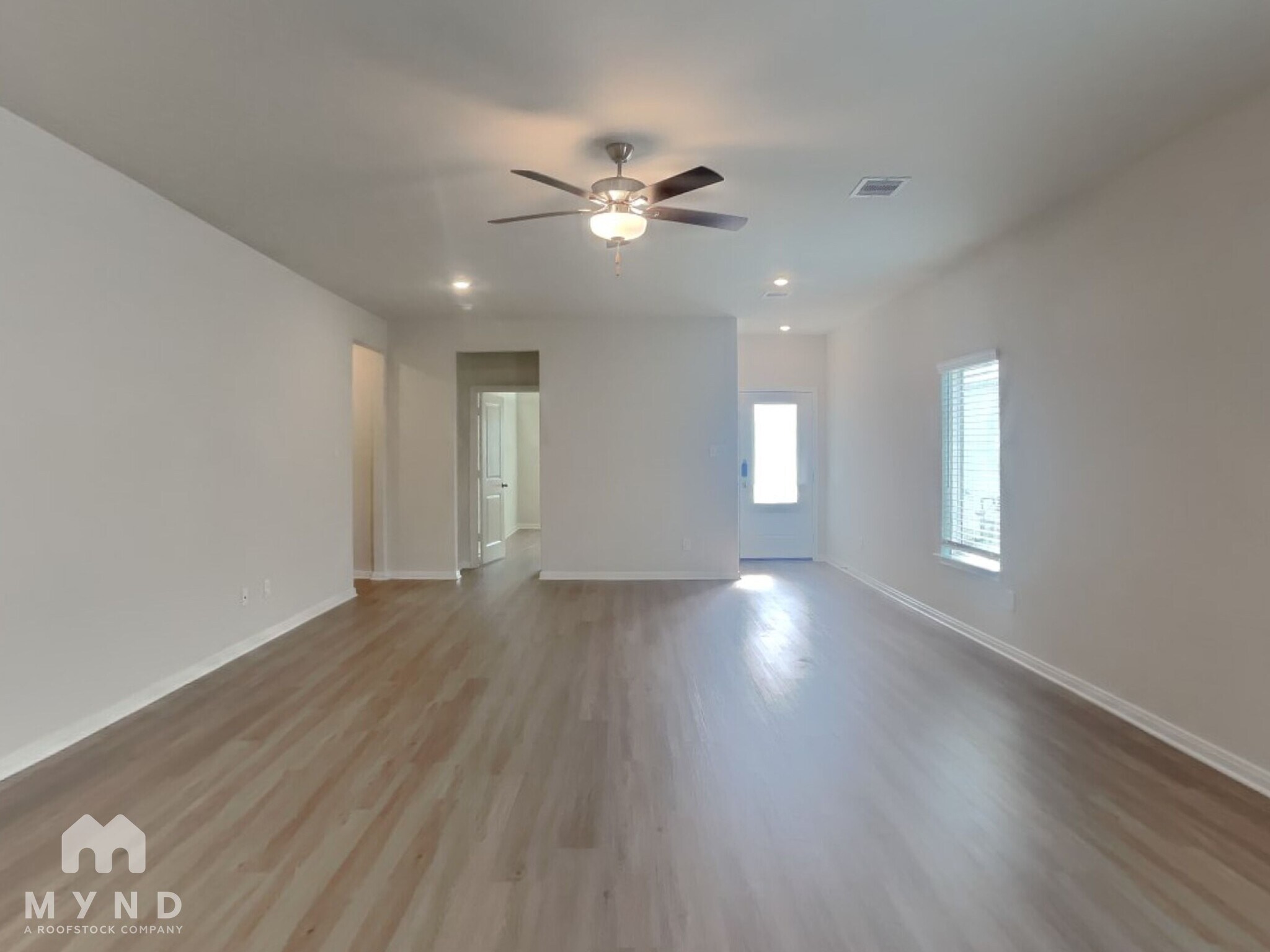 Building Photo - 15635 Plum Brk Dr