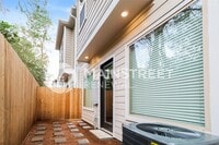 Building Photo - 5107 Royal Heath Dr