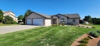 Building Photo - ALL PROSPECTIVE TENANTS MUST SUBMIT A $58 ...