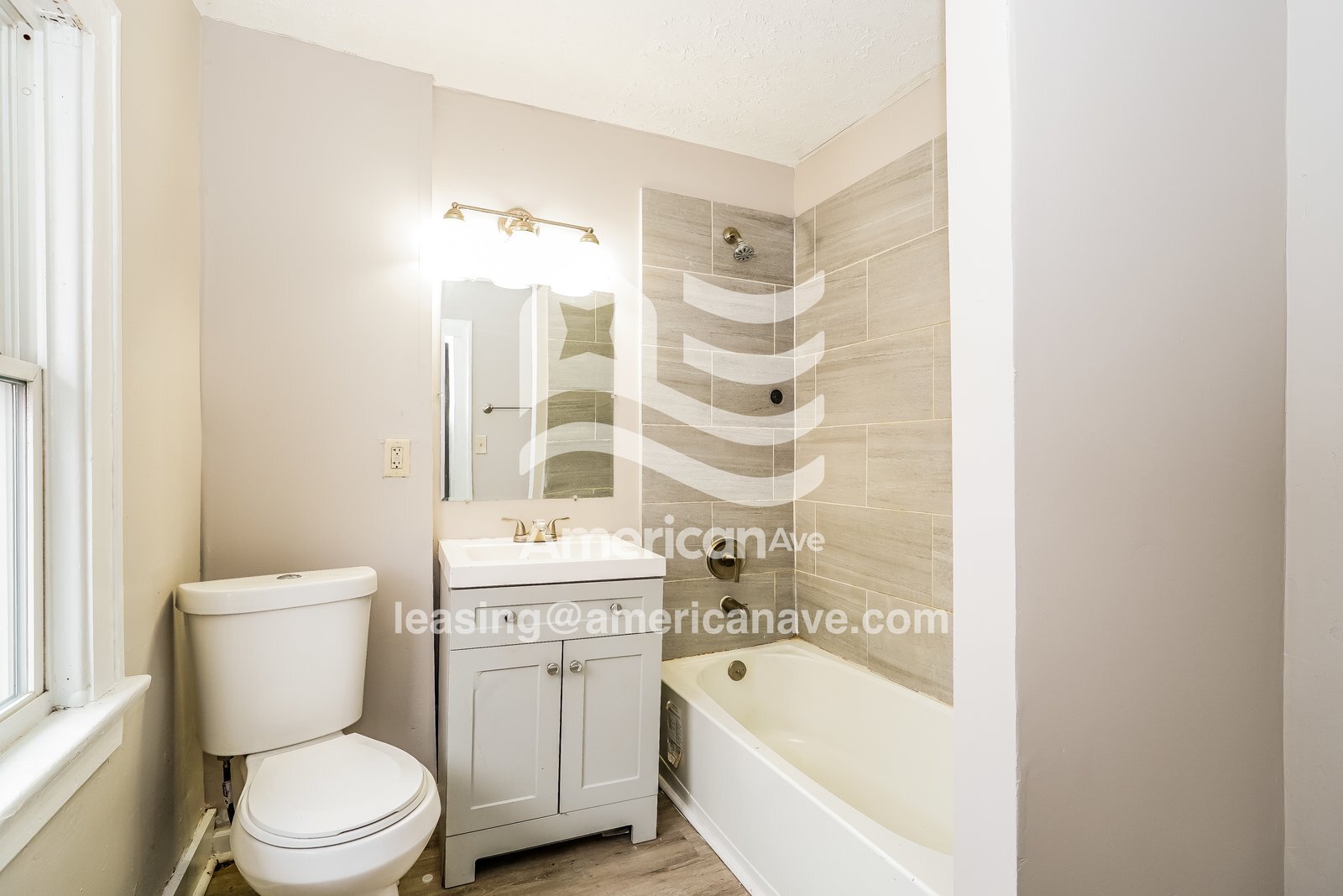 Building Photo - 196 N Burgess Ave