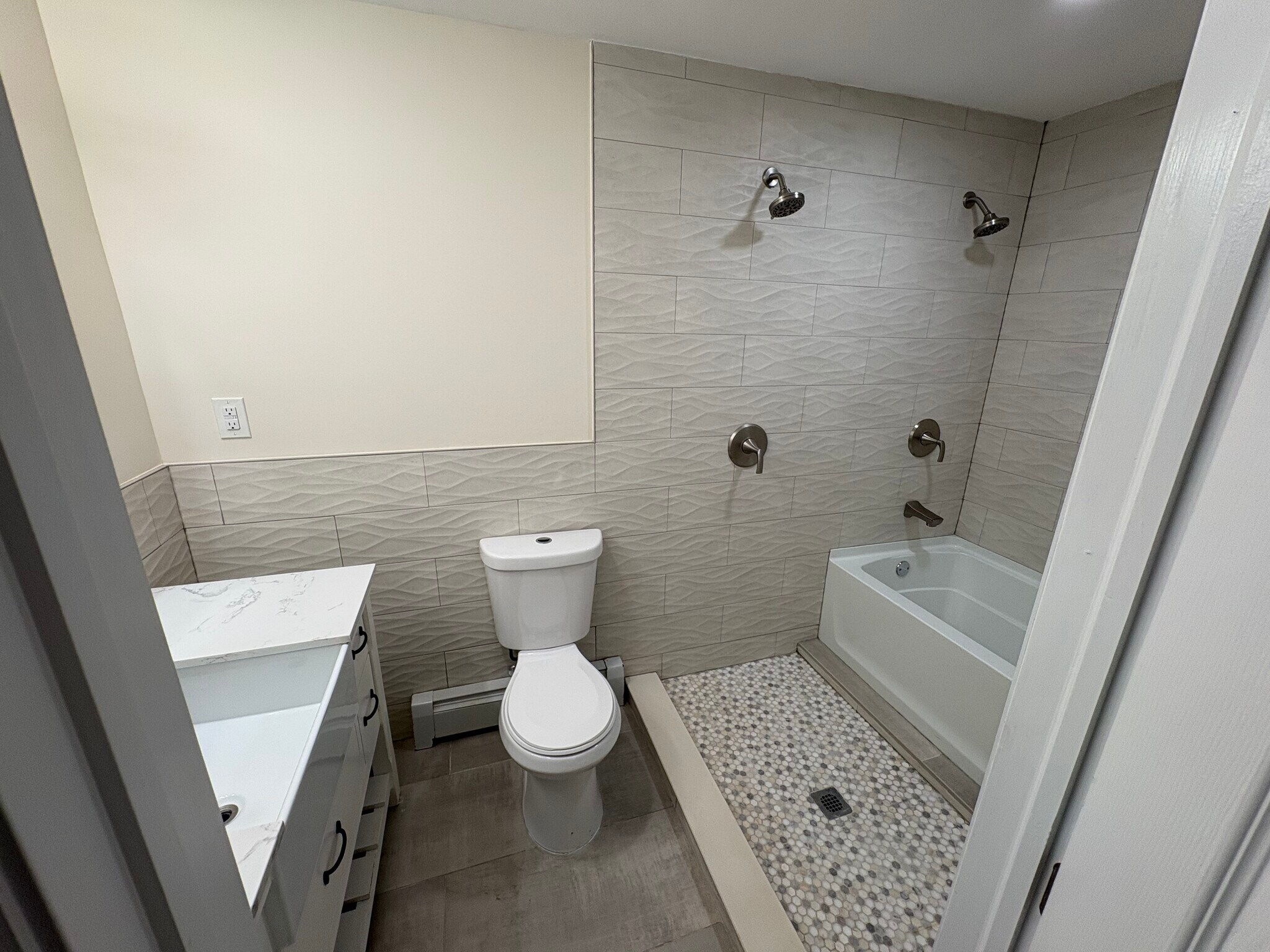 Building Photo - 1542 Potter Blvd