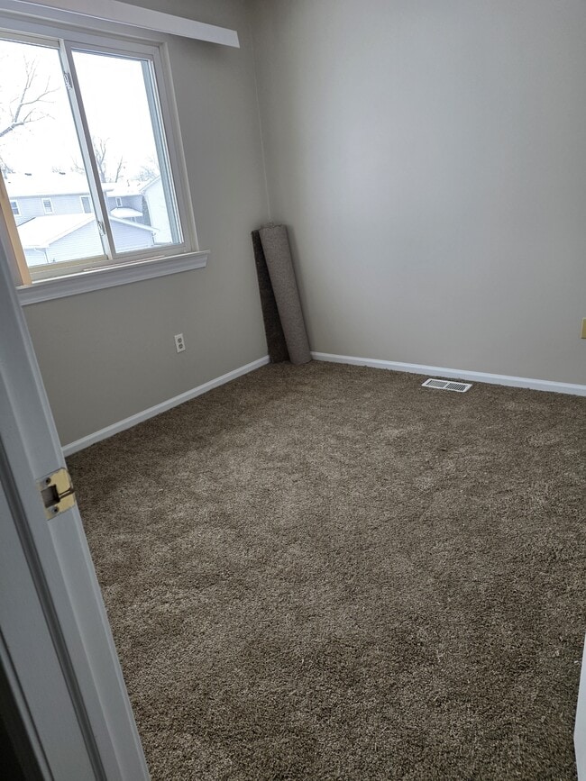 Building Photo - 2622 Maple St