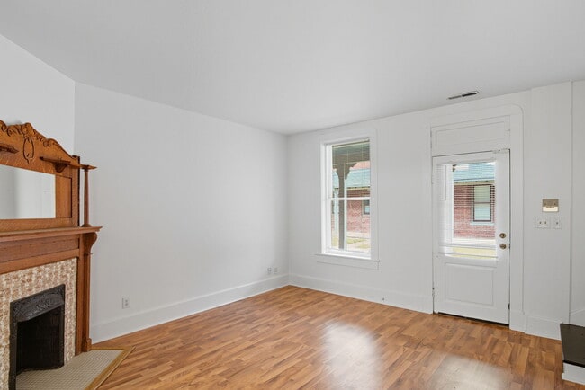 Building Photo - 1448 N Illinois St